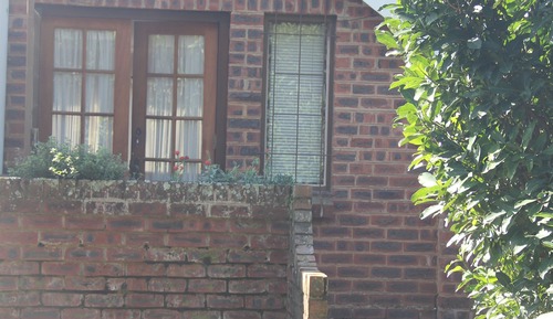 Family Room (Burgundy)
