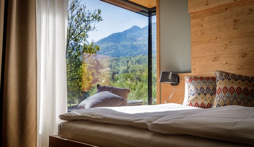 Deluxe Double Room (River Melodies)