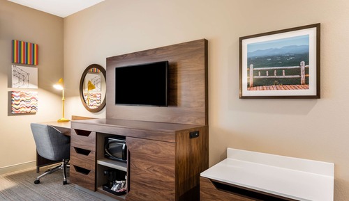 Standard Room, 1 King Bed, Accessible (Hearing)