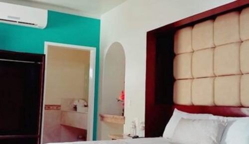 Standard Room, 1 Queen Bed