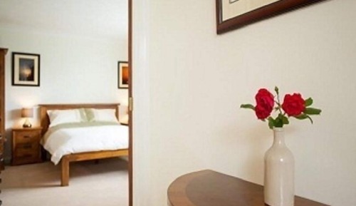 Double Room (4)