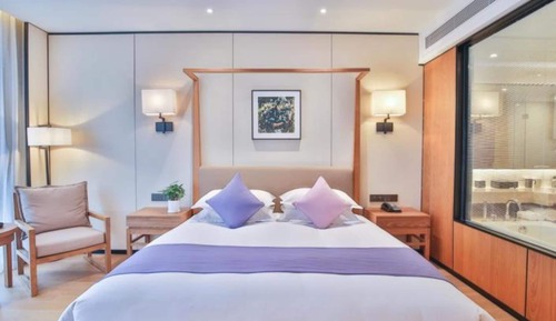 Executive King Room
