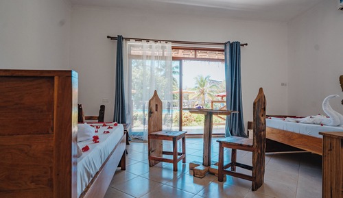 Deluxe Twin Room, 2 Twin Beds, Pool View
