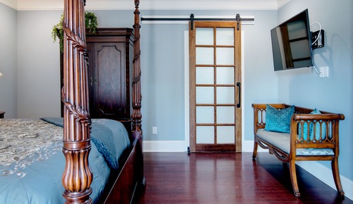 Mansion Carriage House 2