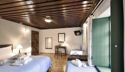 Deluxe Triple Room
