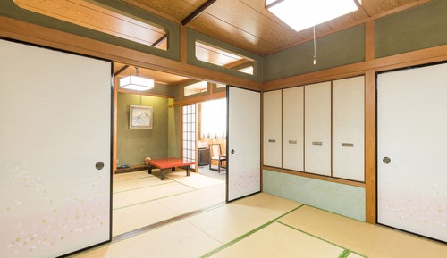 Japanese Style Family Room with Shared Bathroom, Non Smoking
