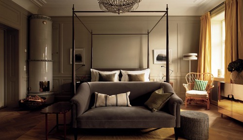 Suite, 1 King Bed, Garden View
