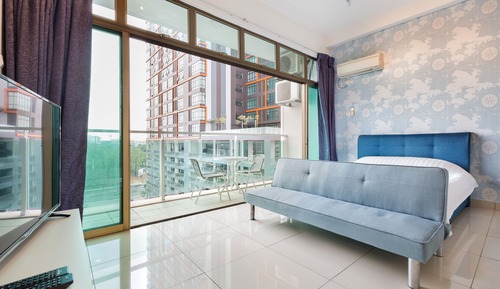 Deluxe Studio Apartment