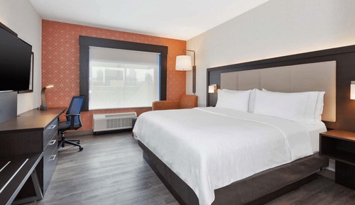 Standard Room, 1 King Bed, Accessible (Communications)