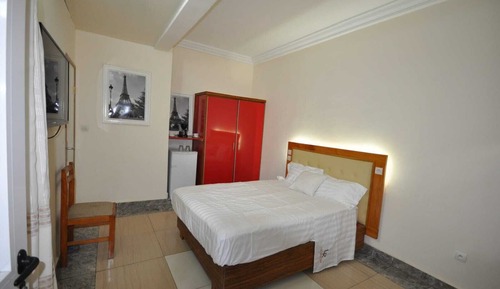 Deluxe Studio, Kitchenette
