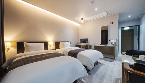 Business Twin Room