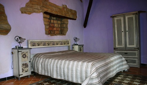 Double Room (Viola)