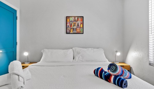 Twin Apartment