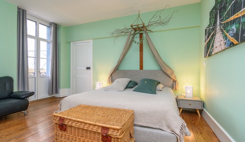 Deluxe Room, 1 King Bed (PRINTEMPS)