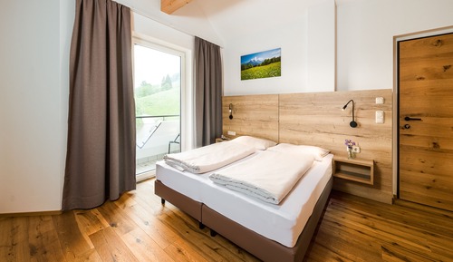 Classic Double Room, Balcony, Mountain View