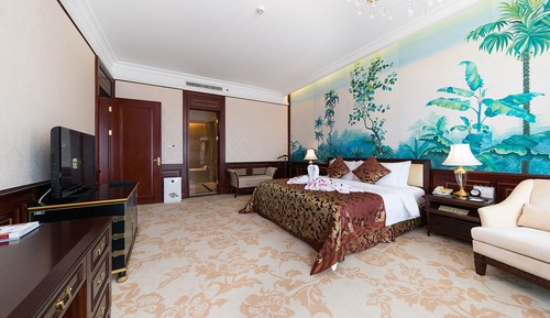 Deluxe Suite, Garden View