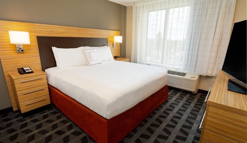 Suite, 1 King Bed, Corner