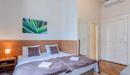 Double or Twin Room, Ensuite