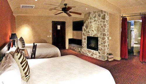 Deluxe Double Room #6