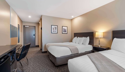 Standard Room, 2 Queen Beds, Non Smoking, Refrigerator & Microwave (Pet Friendly)