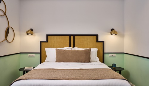 Junior Suite, Hot Tub, Pool View