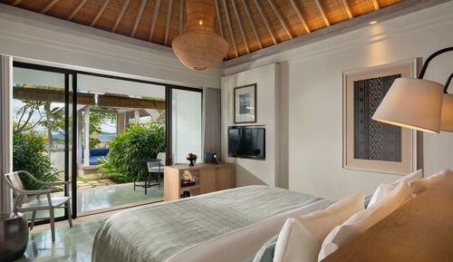 Rangko Beachfront Suite