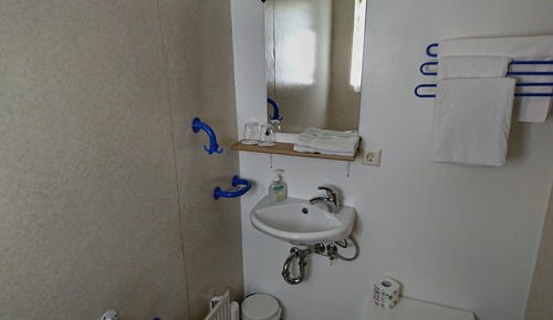 Double or Twin Room, Private Bathroom