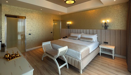 Royal Suite, 1 King Bed