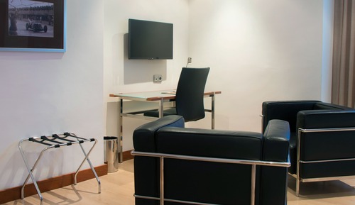 Junior Suite (1 adult + 1 child)