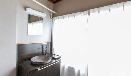 Japanese Room With Shared Washroom- Single, Non Smoking