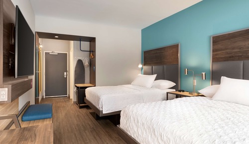 Room, 2 Queen Beds
