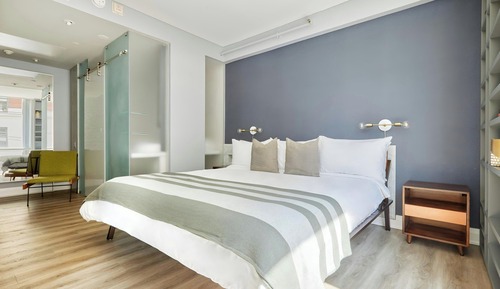 Suite, 1 King Bed