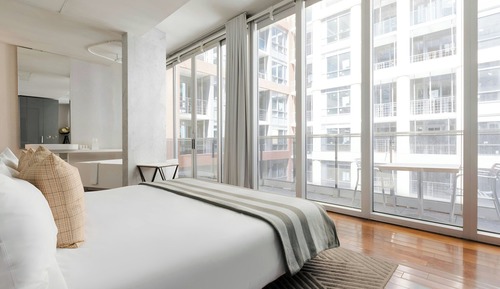 Suite, 1 King Bed, Non Smoking, Balcony