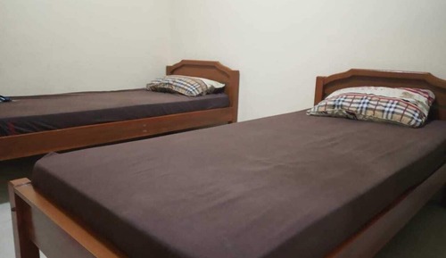 Basic Twin Room