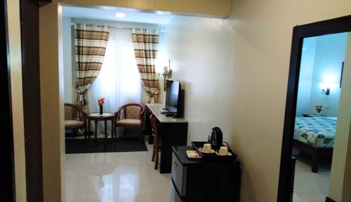 Deluxe Suite