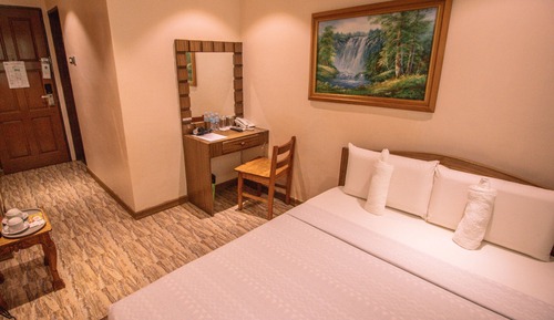 Standard Deluxe Room
