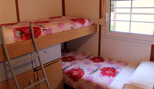 Bungalow (4 Adults)
