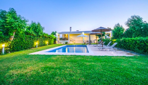 Deluxe Villa