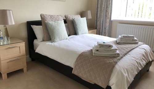 Comfort Apartment, Private Bathroom, Garden View (Queens Rd Rental: 3 Rooms)