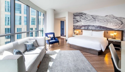 Deluxe Room, 1 King Bed with Sofa bed