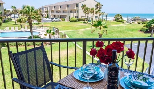 Condo, 2 Bedrooms