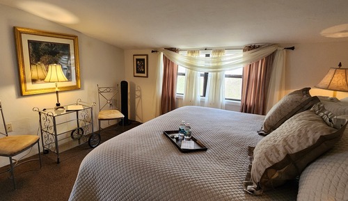 Secret Garden King Room