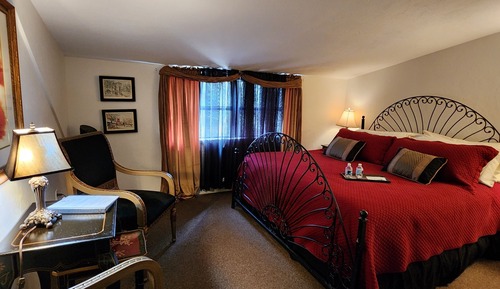 Le Paris King Room