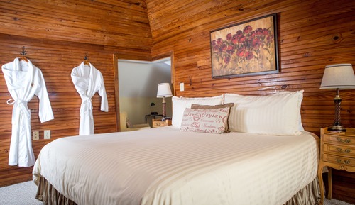 Room (Perch King Bed)