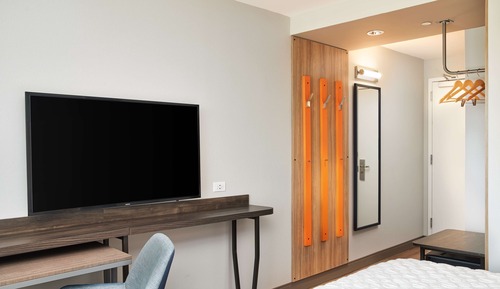 Room, 1 King Bed, Accessible, Bathtub