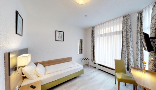 Classic Single Room