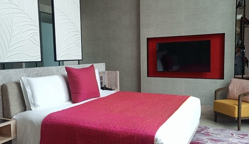 Suite (Hospitality)