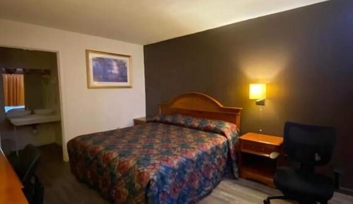 Single Room, 1 King Bed, Non Smoking