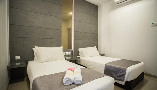 Deluxe Twin Room