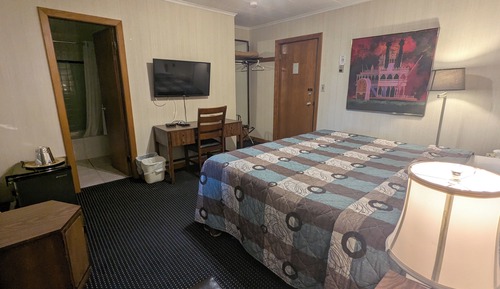 Standard Room, 1 King Bed